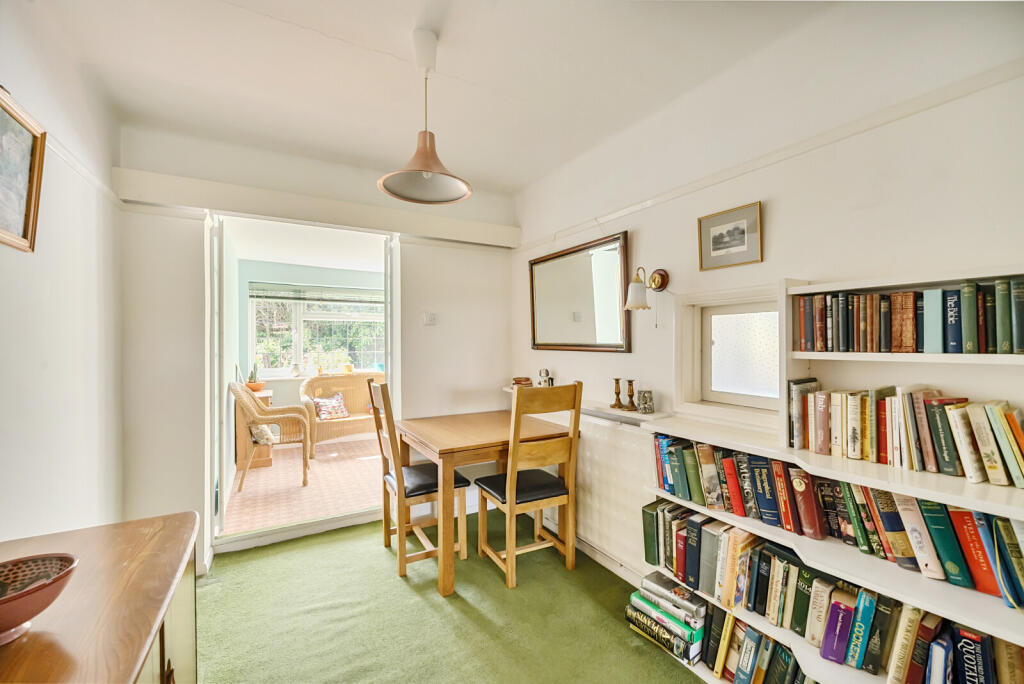 1304561-7-6842bca...