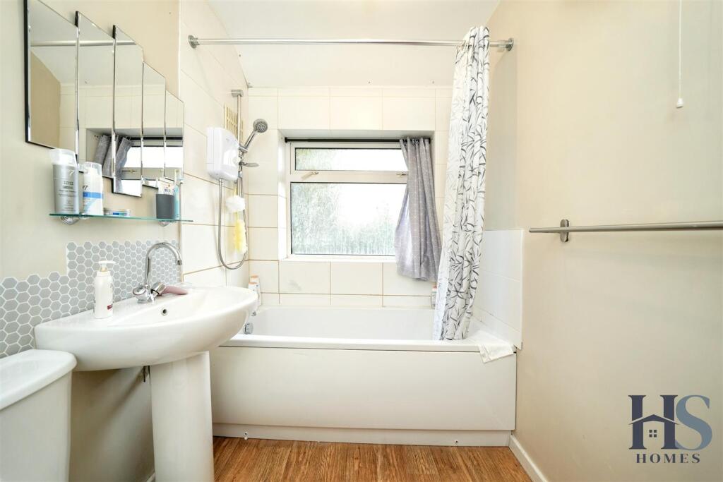 vbathroom1.jpg