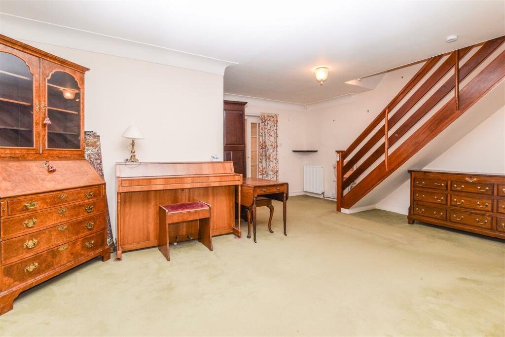 Constables - 15 Old Farm-27.jpg