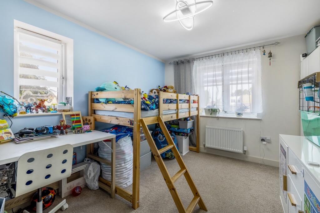 82 De Montfort Gardens (Boston)-21