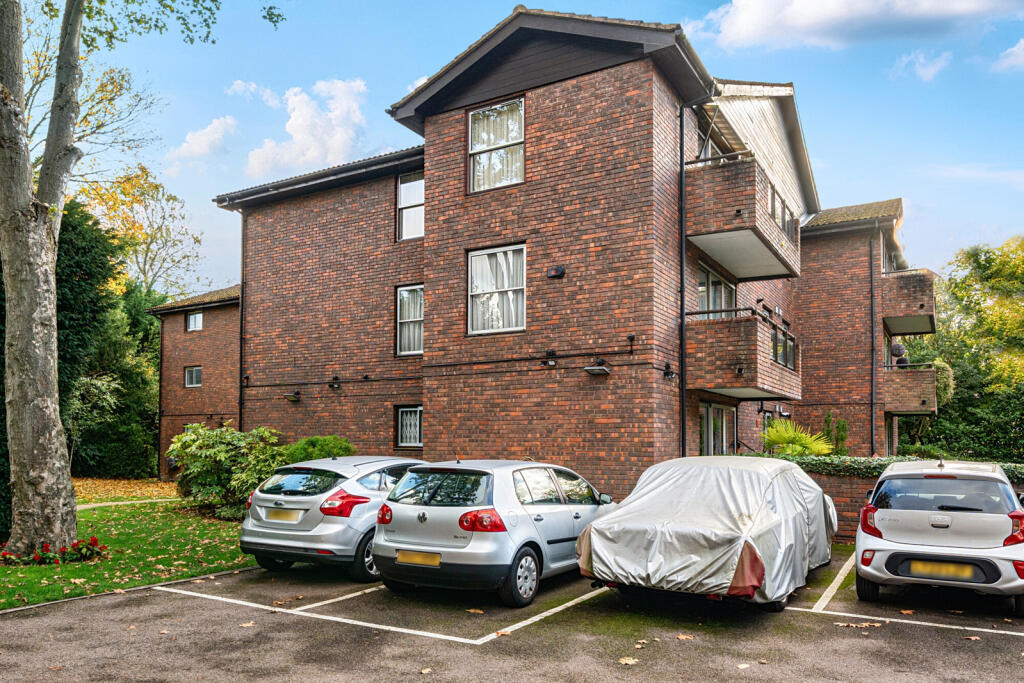 1370397-21-68fb9c...