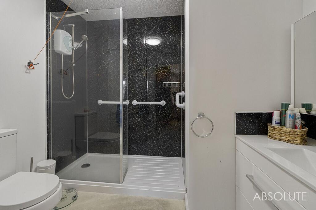 En-suite shower room