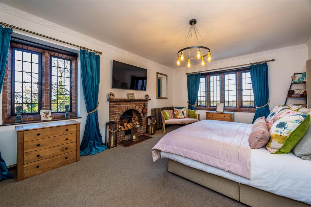 Bedroom 1.1 SAPL3892-20251125-DxO_DeepPRIME XD2s.j