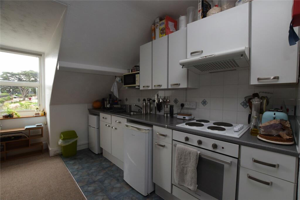 Flat 8