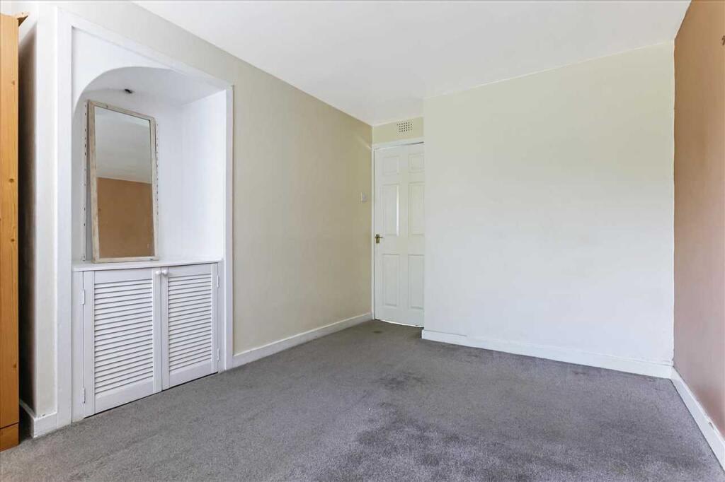 Bedroom Two (2)