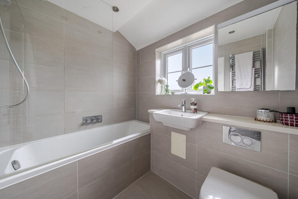 1395105-10-694a74...