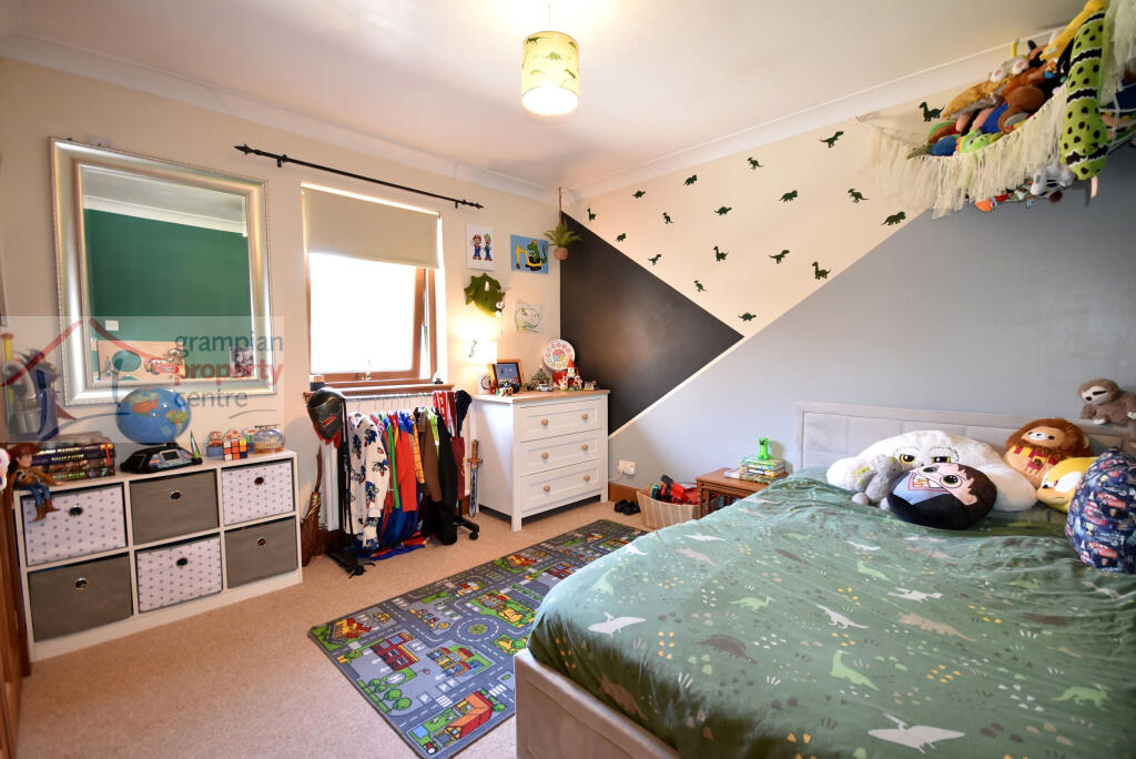 Bed 3.JPG
