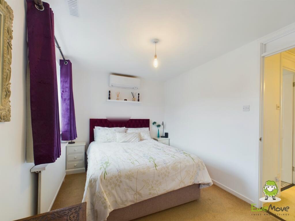 CAM03778G0-PR0086-STILL014