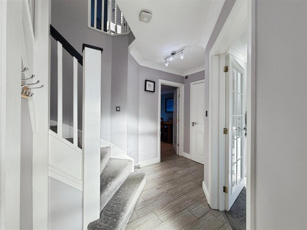 7a699dea--4813-8F47-DD140ECD479F-66107-00001A99CAF