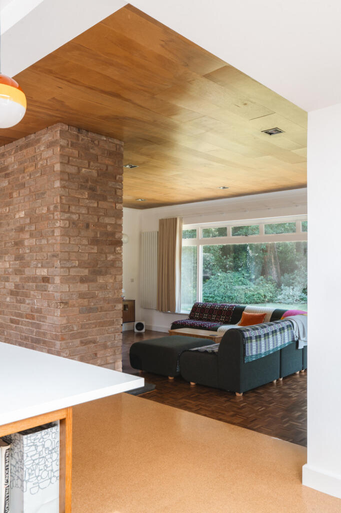 298996 - 4PheasantWalk_HighLegh_HighRes-4.jpg