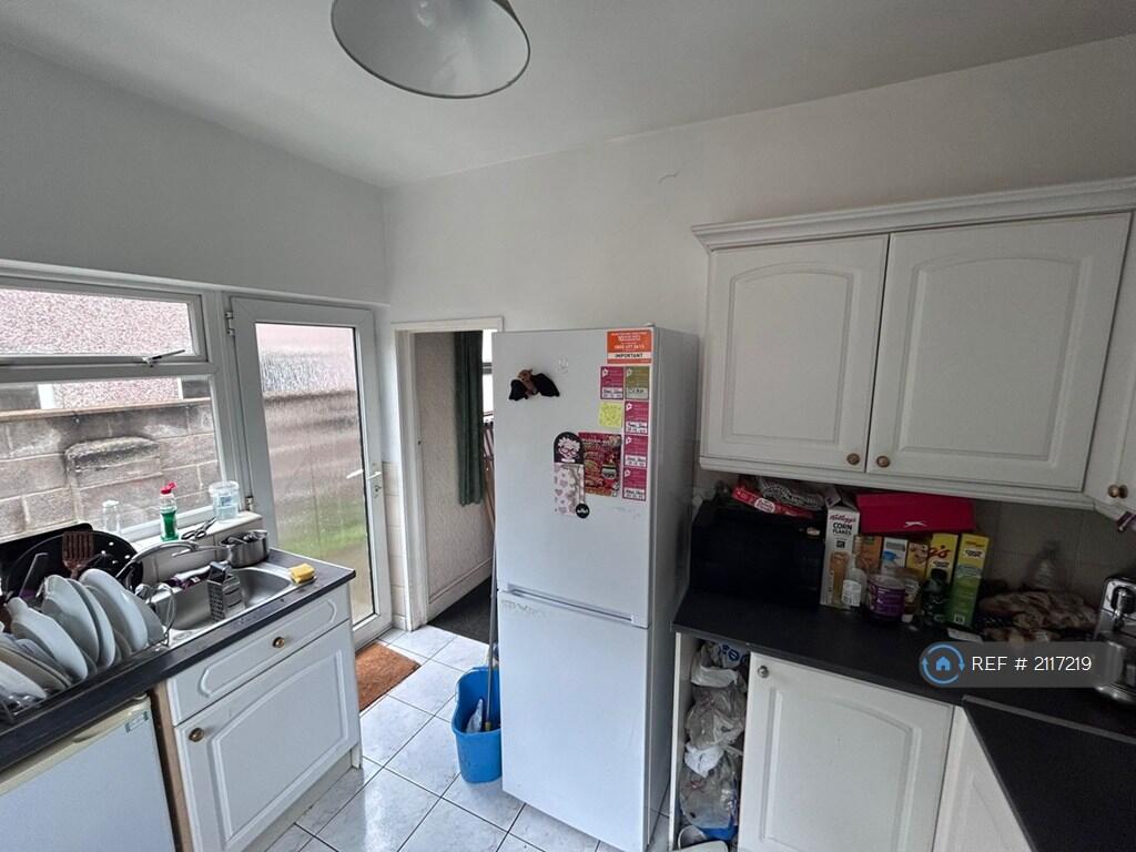 Kitchen 2