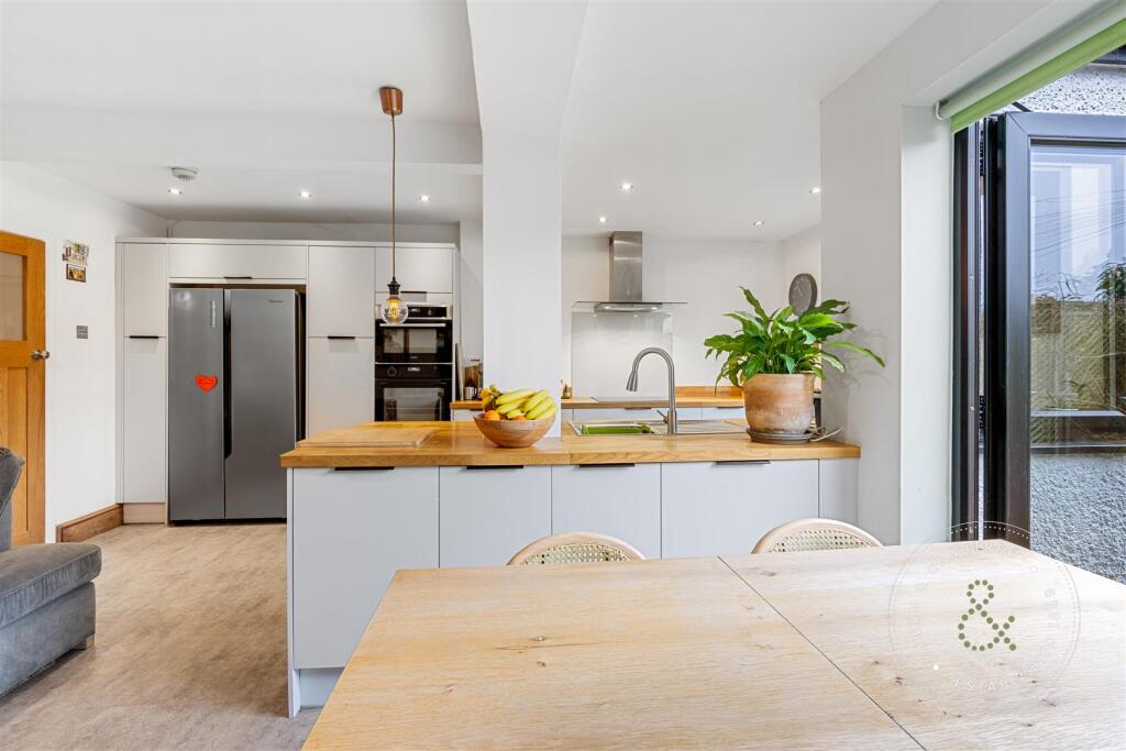 Fairwater Grove East, Llandaff, HernCrabtree (17).