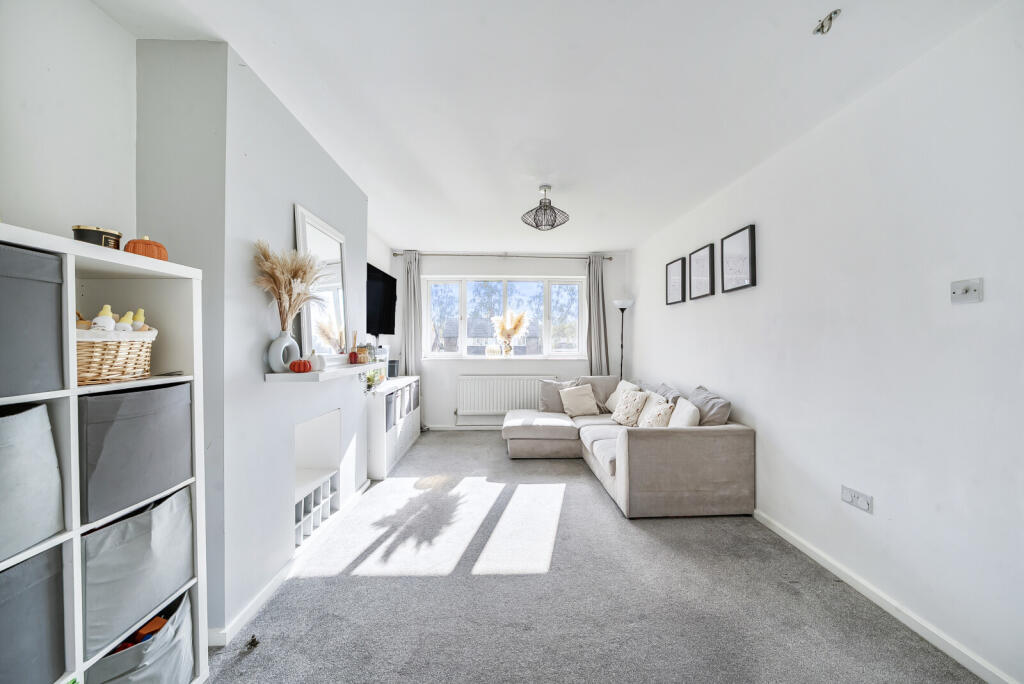 1364341-8-68e7979...