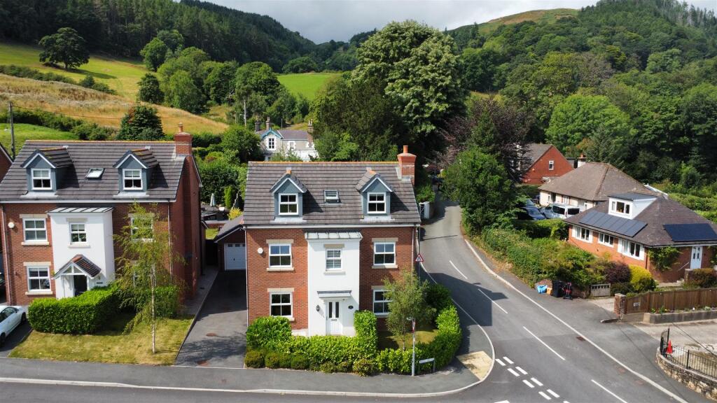 dji_fly_20250730_115320_866_1753872809464_photo_op