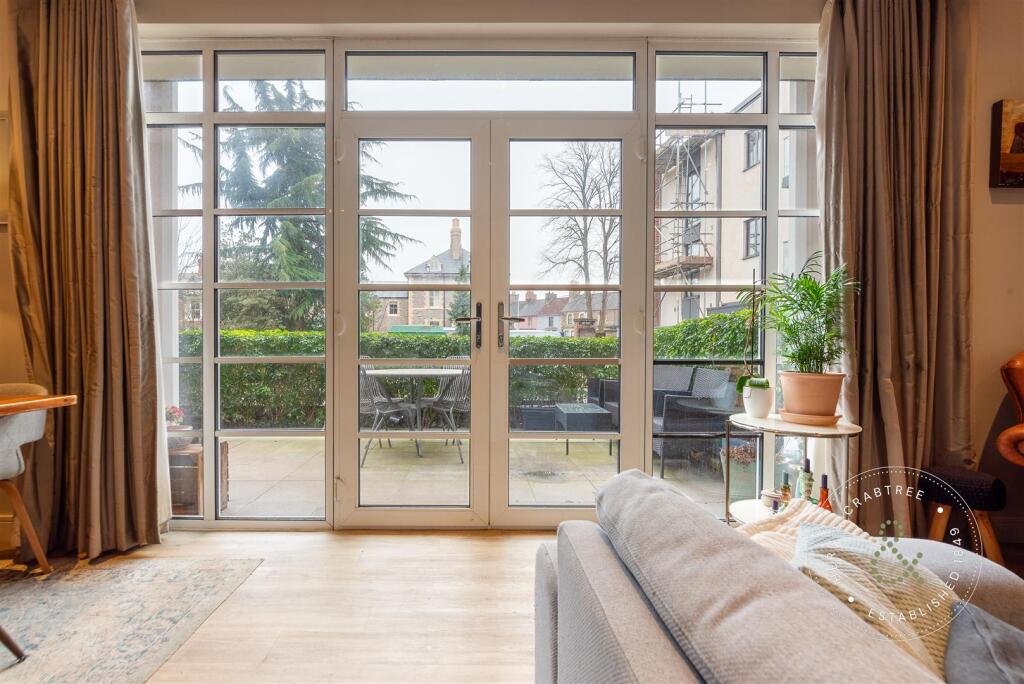 St-Winefrides-Appt1-12.jpg