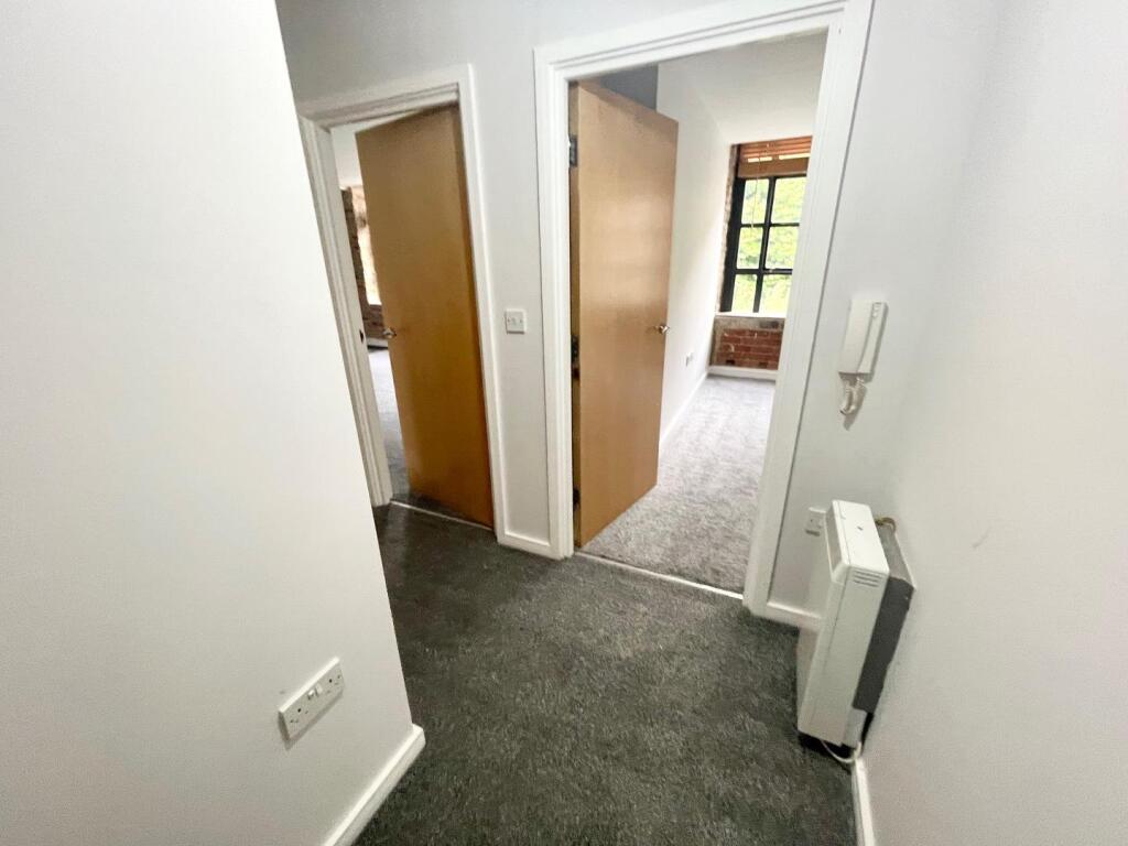 Entrance Door/ Hallway