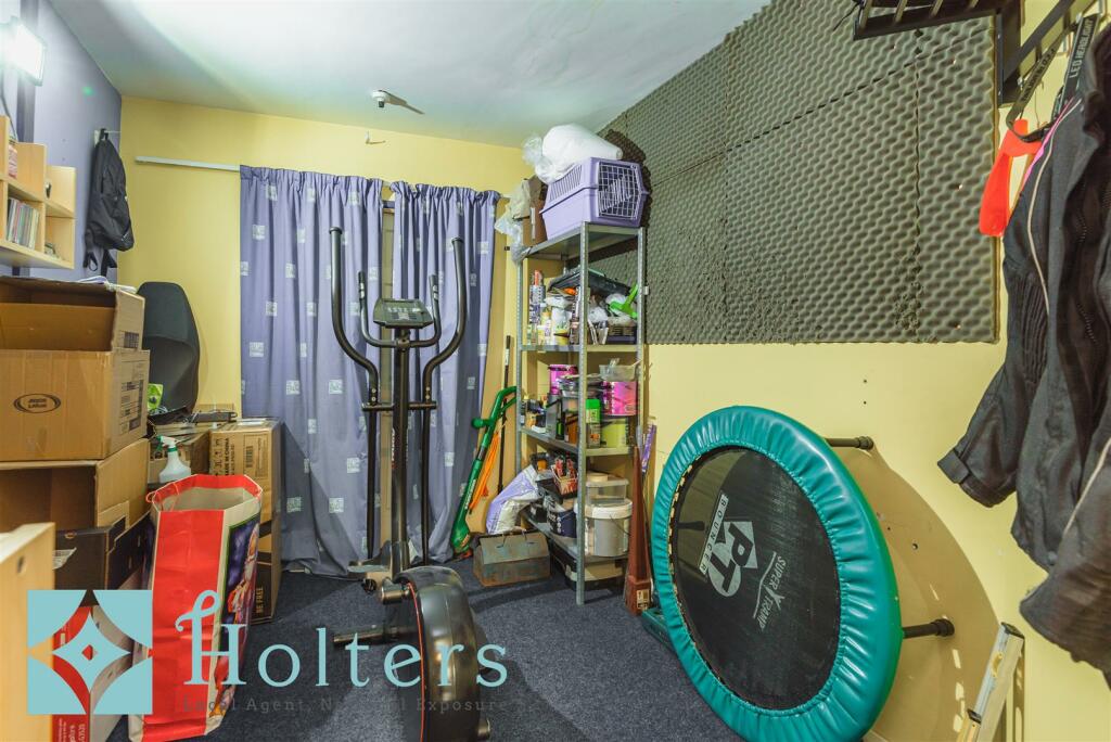 66 Dahn Drive, Ludlow-16.jpg