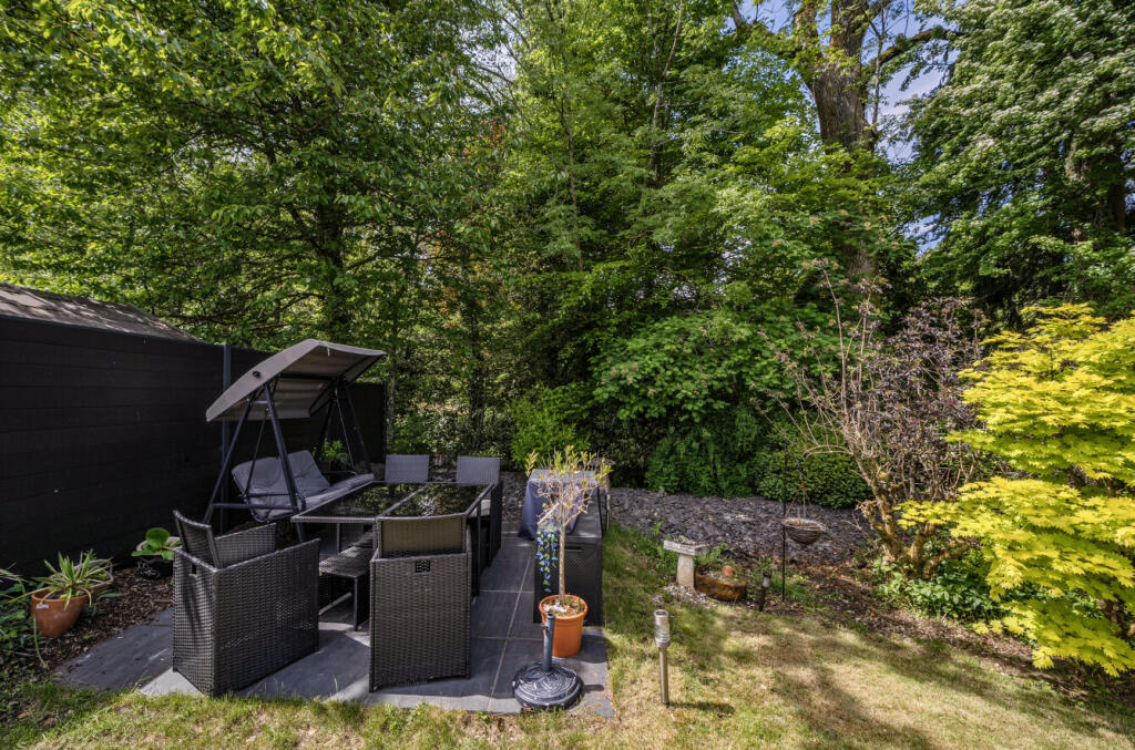 1295133-2-68260a4...