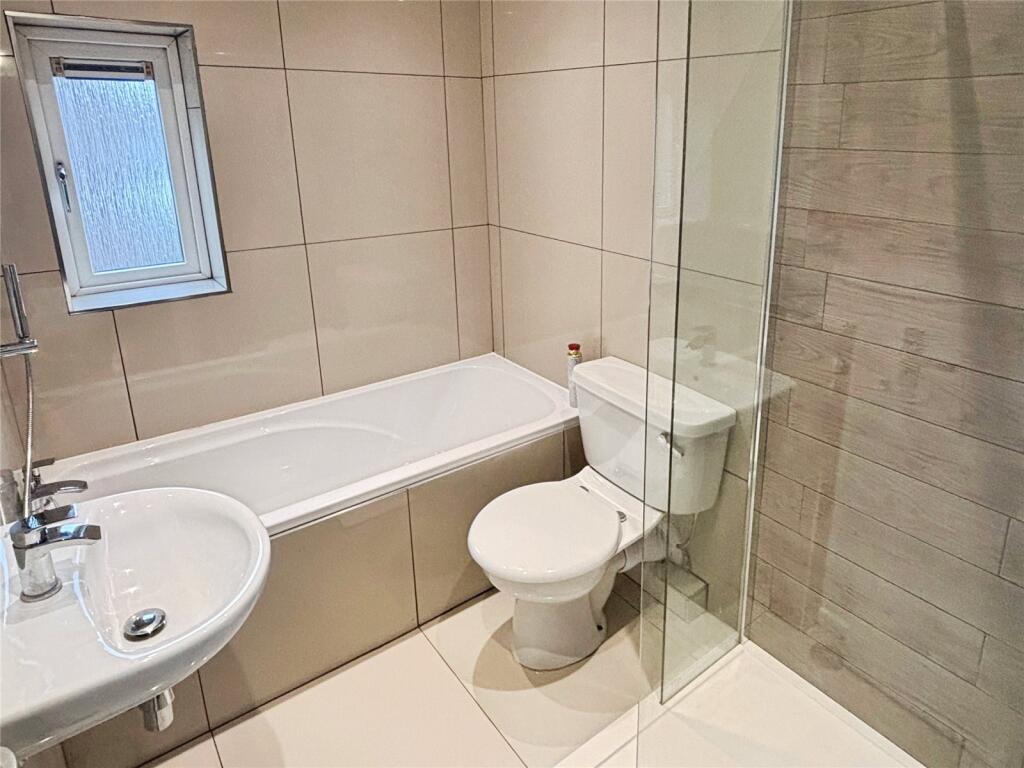 Modern Bathroom