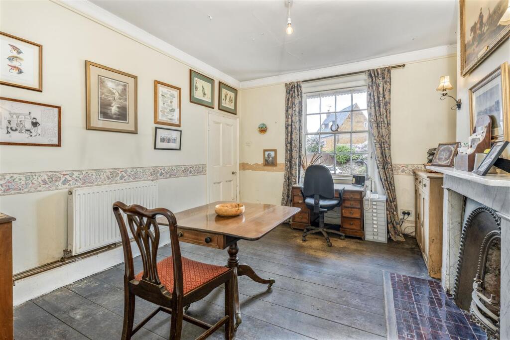 16 High Street, Bodicote-9.jpg