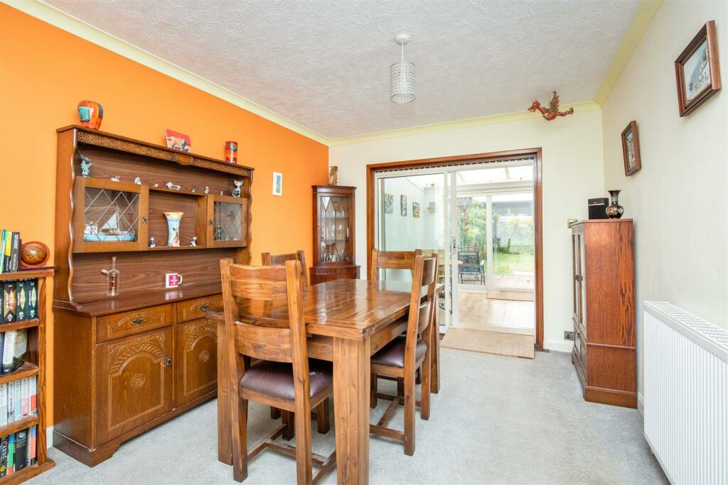 Living/Dining Room