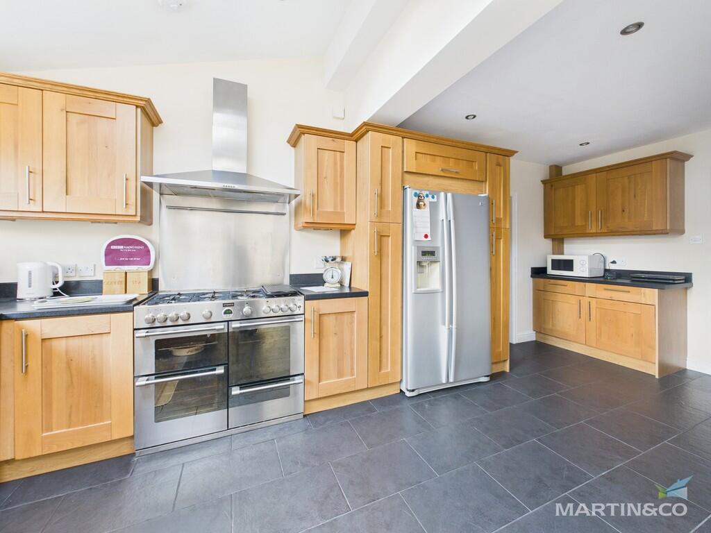 CAM03111G0-PR0406...