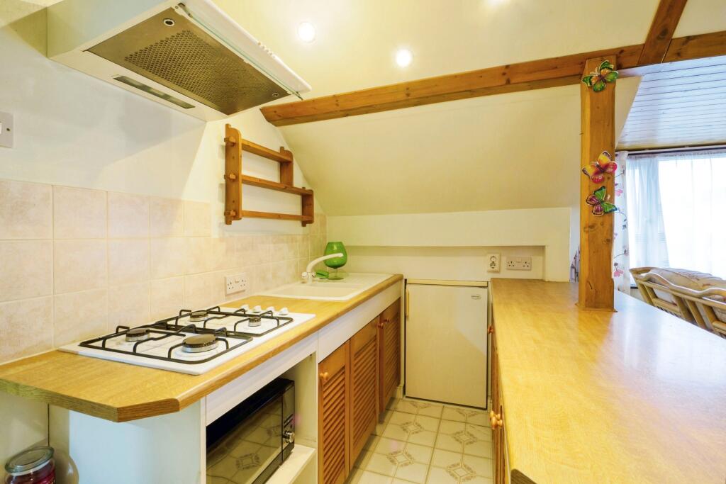 31 Lonsdale Avenue, Margate CT9 3BY