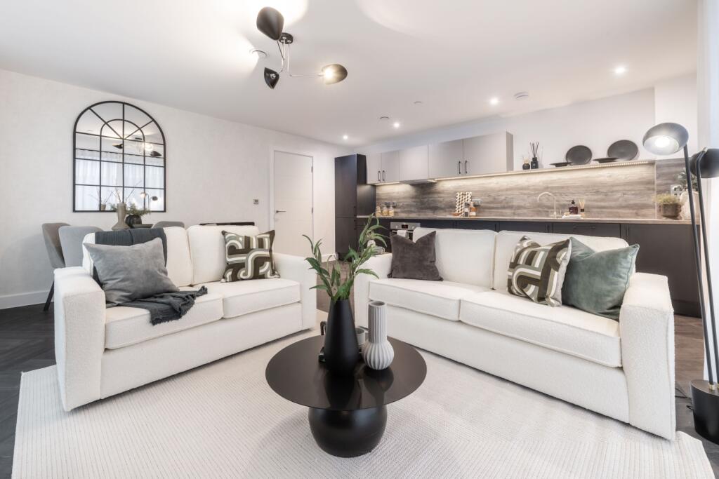 MY Apt. 23 LR - by Frame Studio 4128