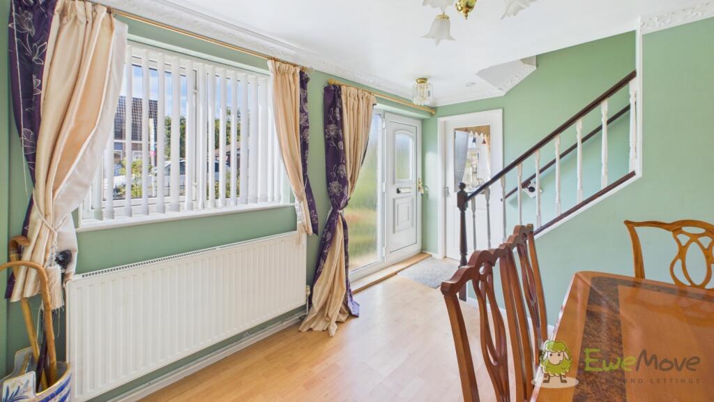 CAM02351G0-PR0081-STILL012