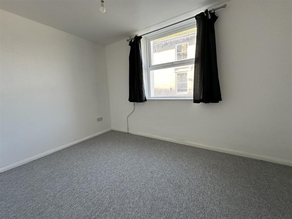 Bedroom 2.jpeg