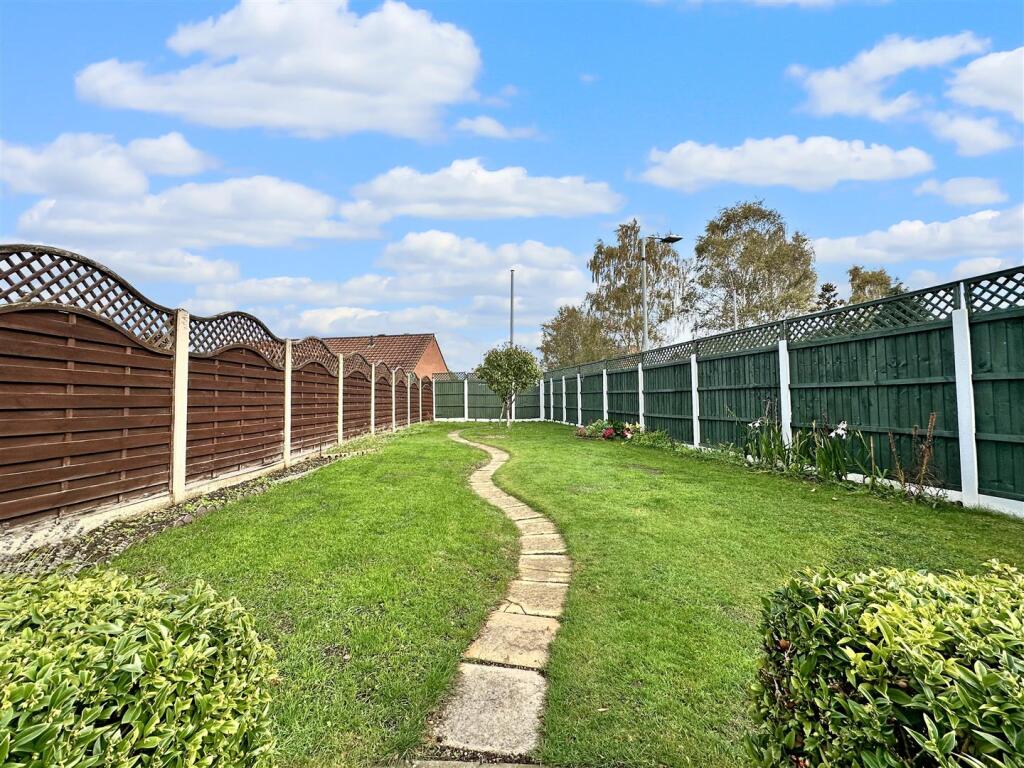 Generous Rear Garden 937