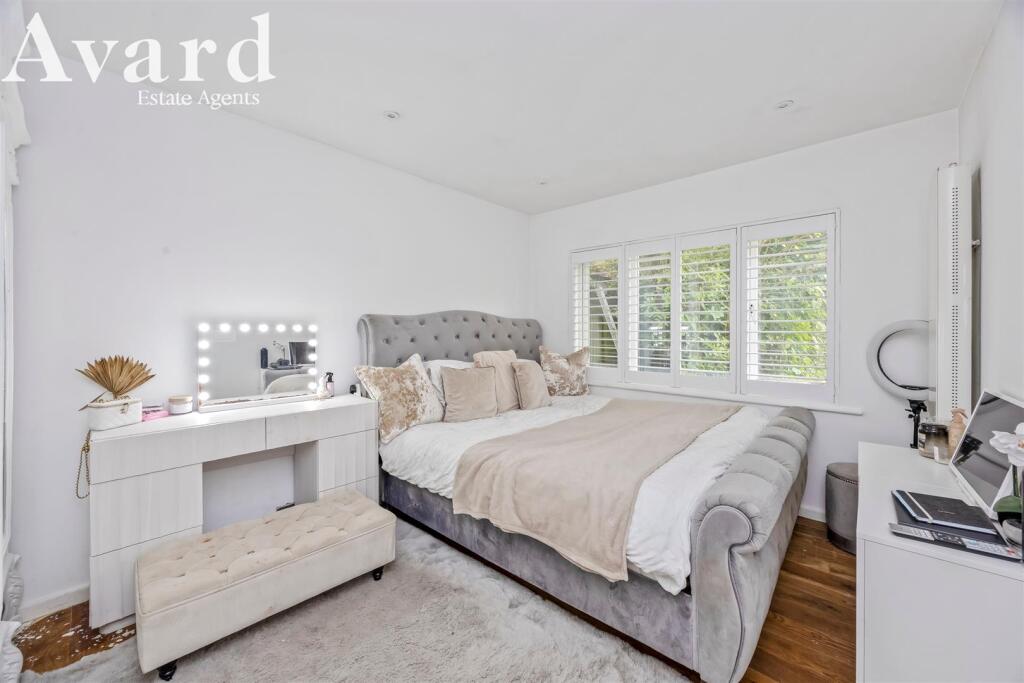 Lomond Avenue, 15_001.JPG