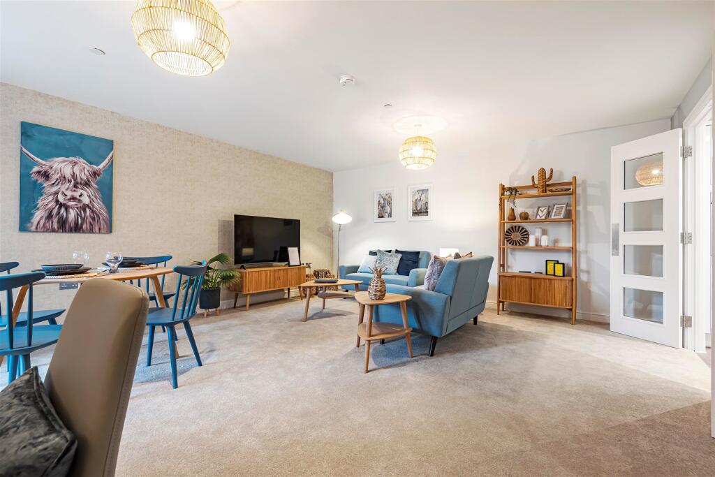 Lounge Diner Show Home