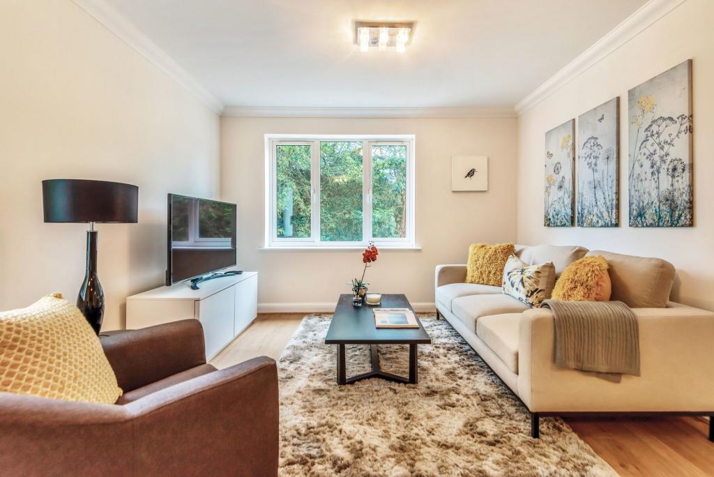 Sitting Room Area