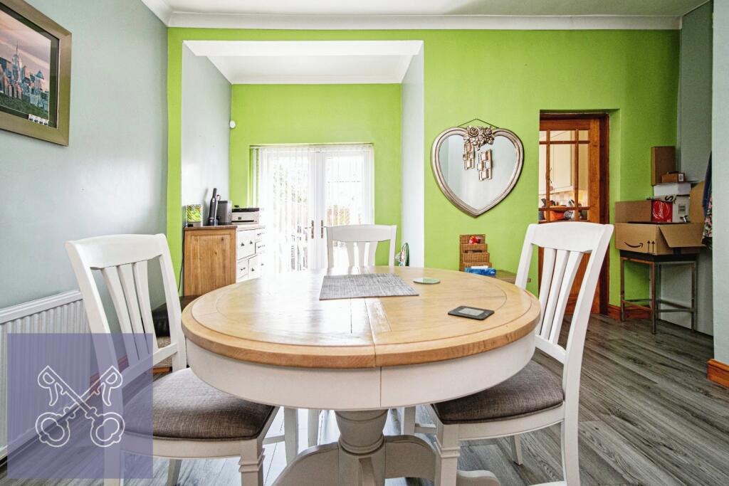 Sitting/Dining Room