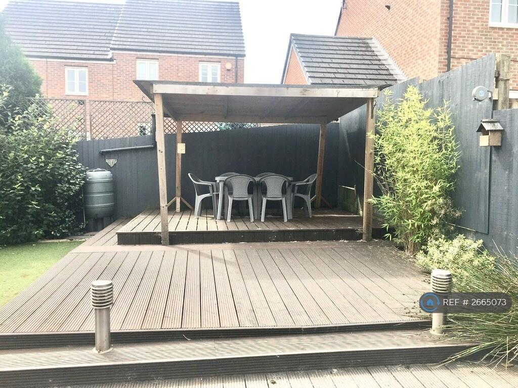 Rear Outdoor Decking Area