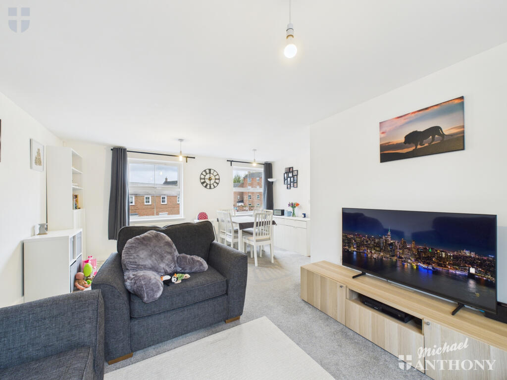 CAM03218G0-PR0788-STILL010