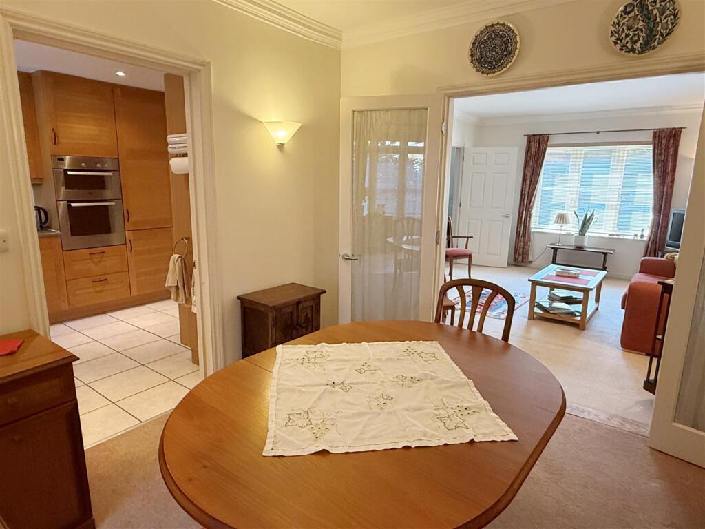 Dining - Sitt - Kitch 1.JPG