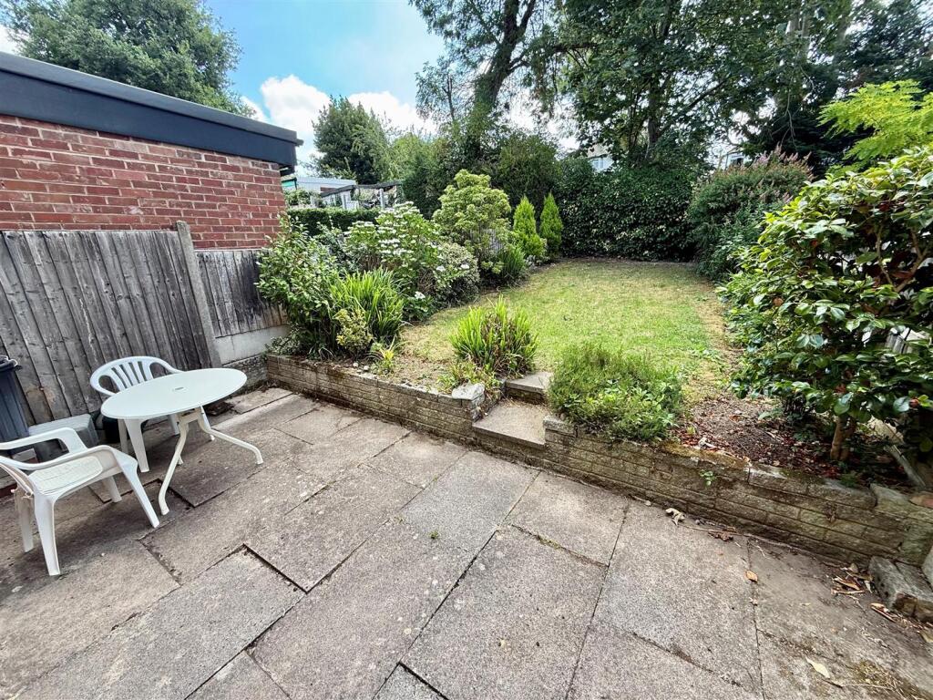 PA32 Garden.jpg