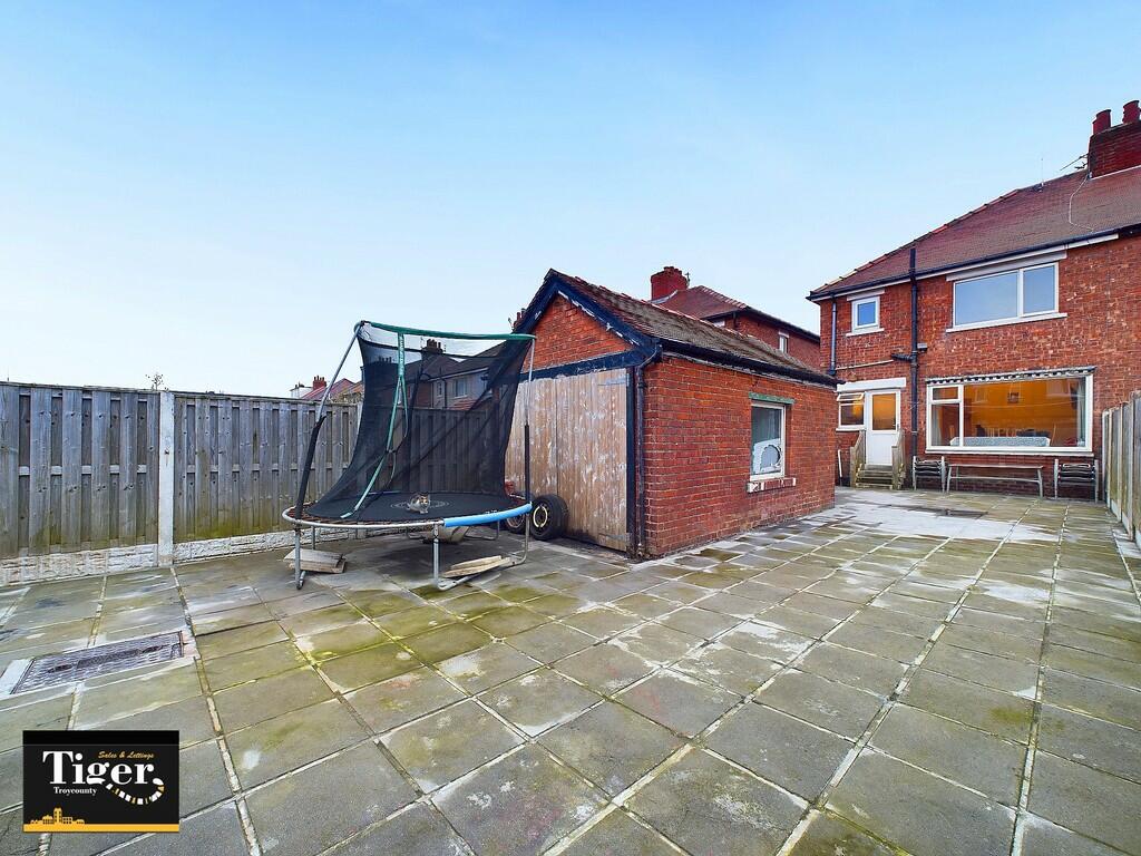 CAM02176G0-PR0419...