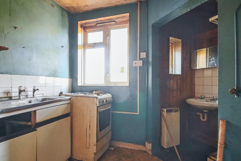 93 Hayling Road, Watford, Hertfordshire, WD19 7DP