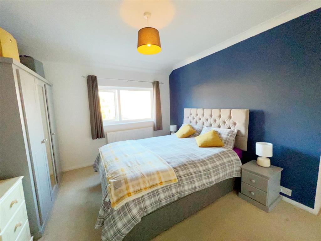 Master Bedroom 1.jpg