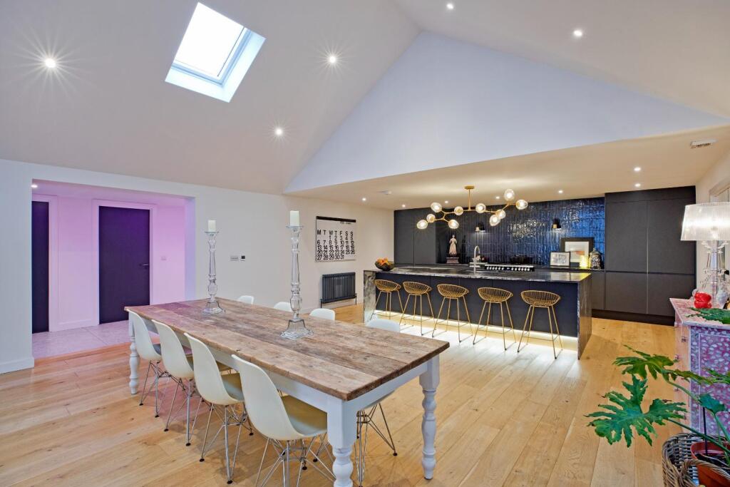 Living Area / Dining Kitchen