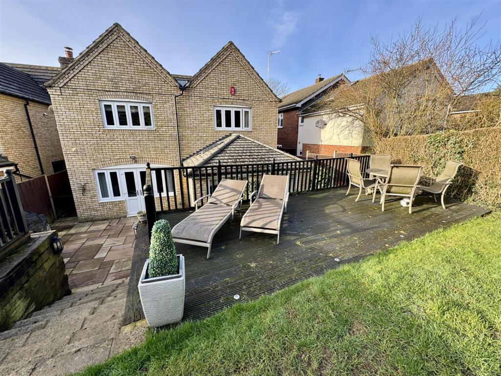 Rear Gardens