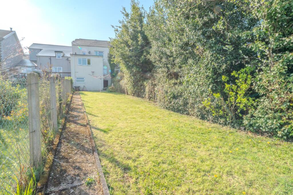 65 Commercial St-17.jpg