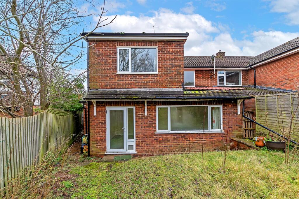 374LowerLutonRoad-52.jpg