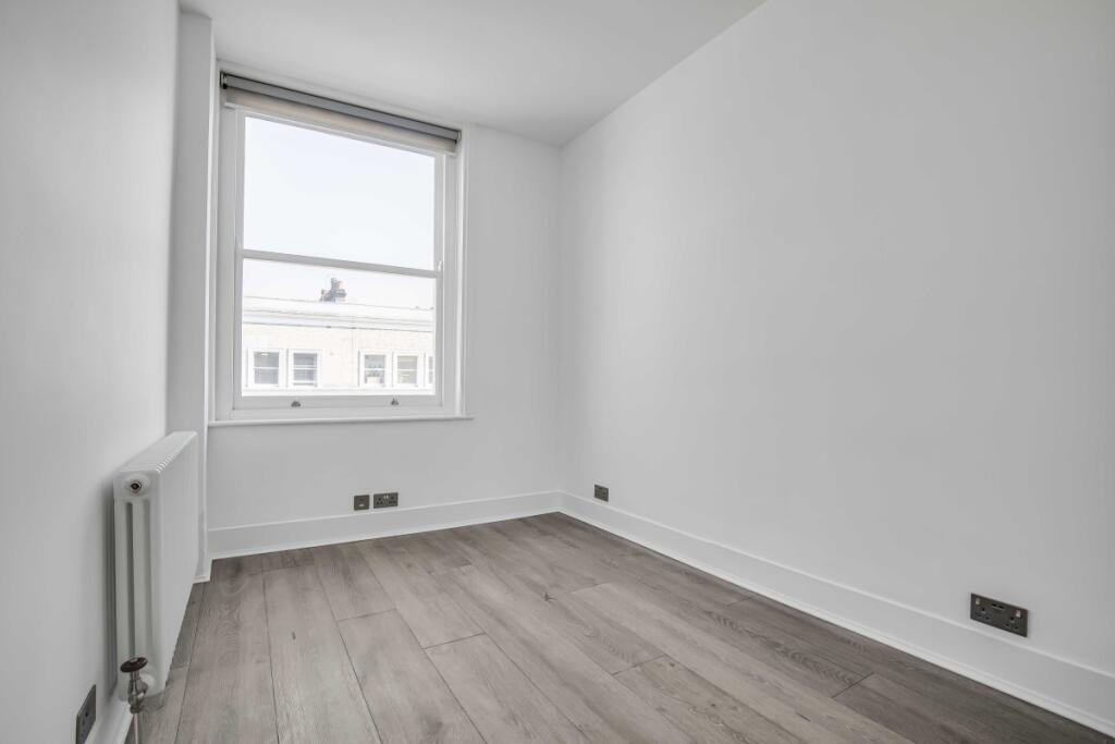 20E_Queen_s_Gate_...