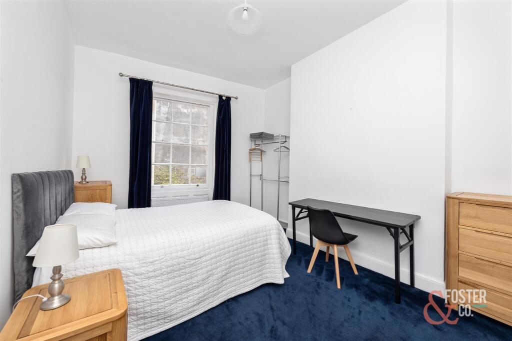 Lansdowne Place, 44-008.jpg