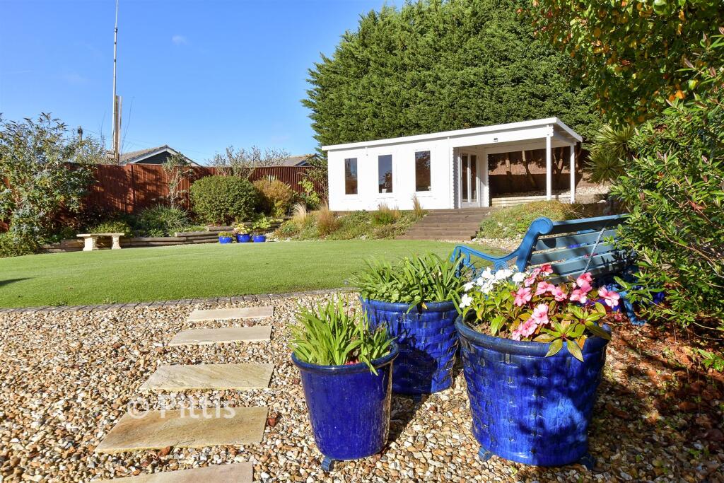 External Lifestyle Photograph