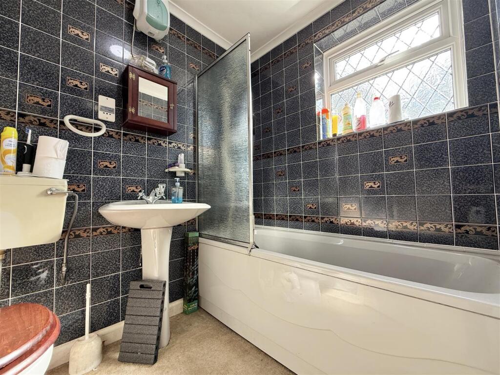 Downstairs Bathroom.jpg